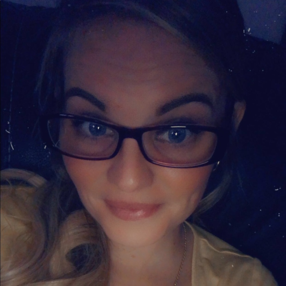 Meet your Posher, Meagan